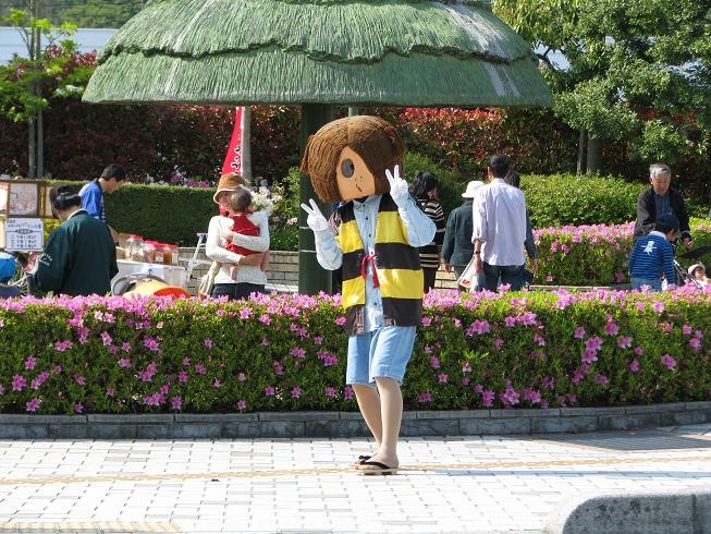 なんか頭大きめですなw
