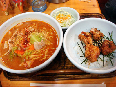 四川風みそラーメンと唐揚げ丼セット