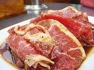 牛バラ定食のお肉 焼肉ハウスささき