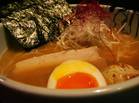 鶏濃厚白湯ラーメン「Rcamp」