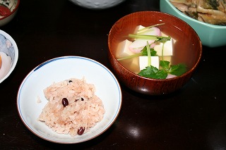 赤飯と澄まし汁