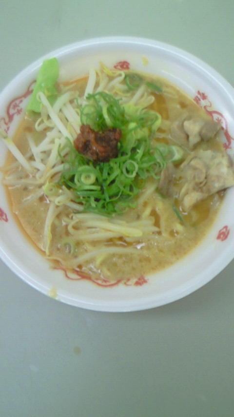 201105031809000.jpg