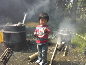 タケノコ茹でます