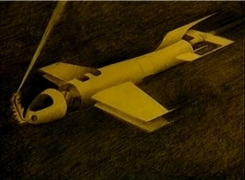 ニコラ・テスラのフリーエネルギー世界無線送電システムで飛行機を飛ばす
