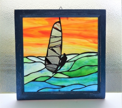 夕暮れのウィンドサーフィン Mさん ステンドグラス教室生徒さん