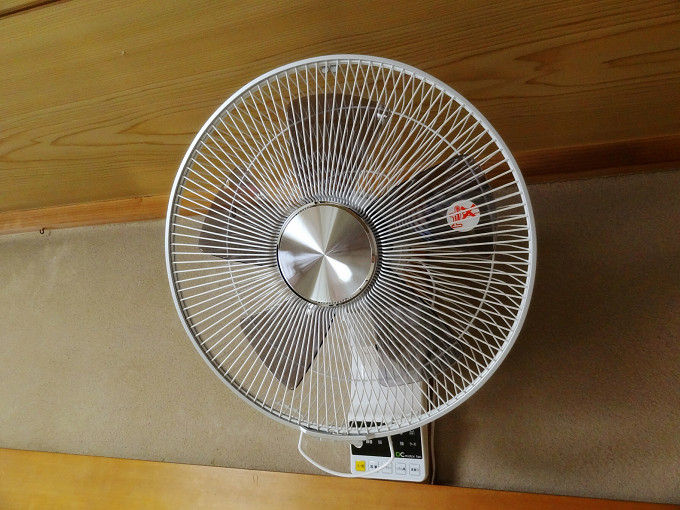 壁掛け扇風機 DC