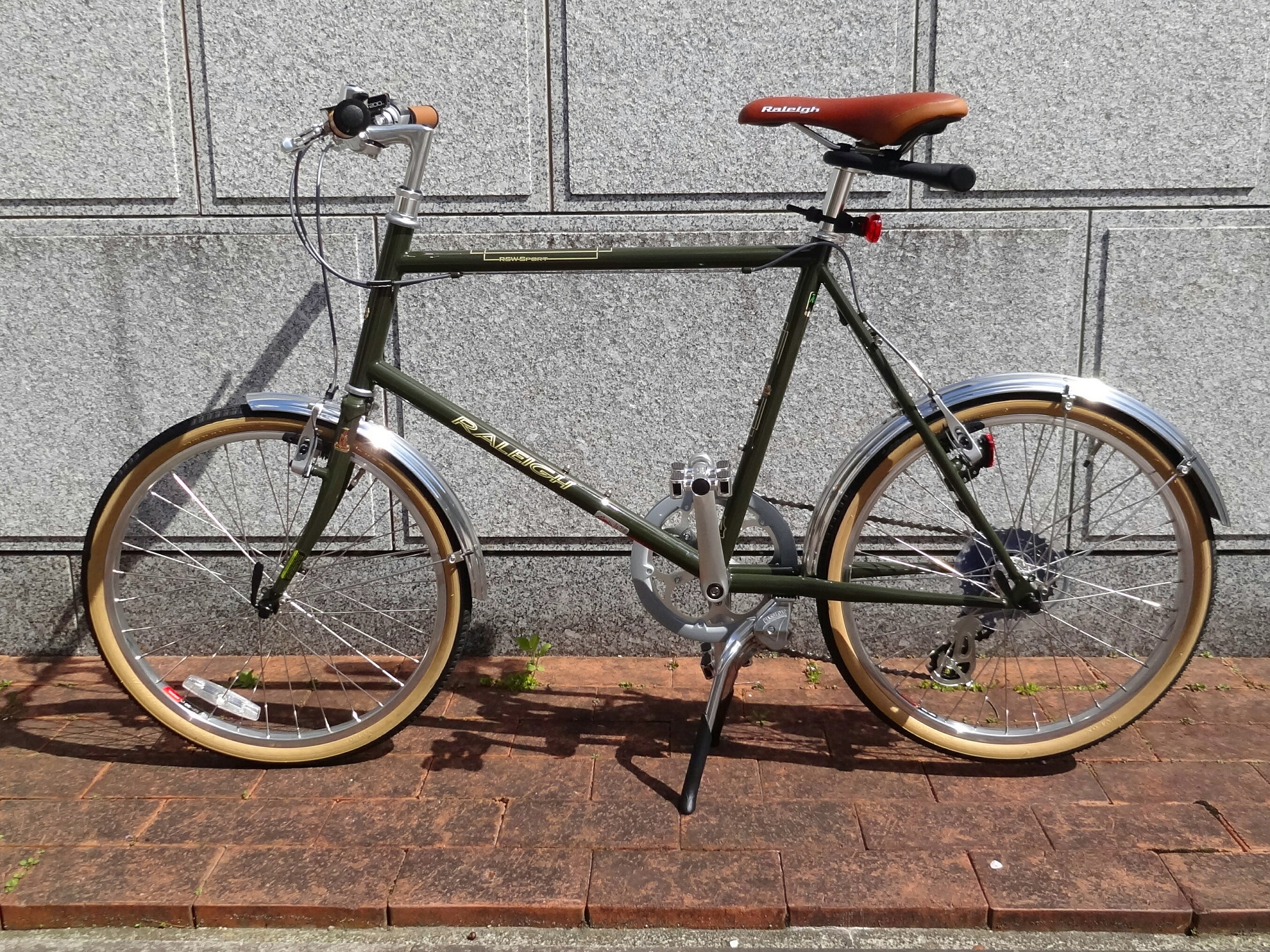 アイボリー×レッド ミニベロ ラレー RALEIGH RSS RSW SPORT 2017年