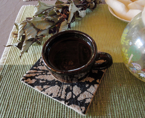 dokudamitea.jpg