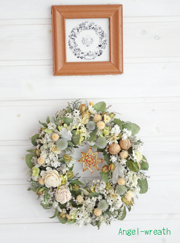 2018xmasorderwreath25white.jpg