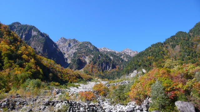 P1050625 (640x360).jpg