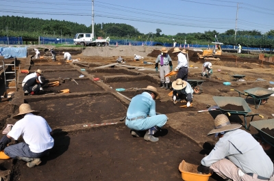遺構面の掘り下げ