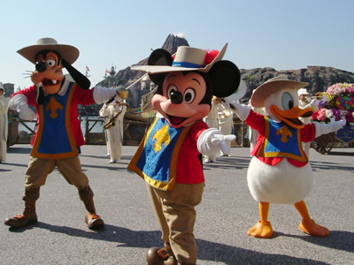 ミッキー、ドナルド、グーフィーの三銃士 | Disney Maniax