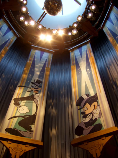 ディズニーストア 入口
