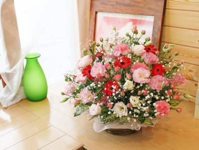ガーベラとトルコキキョウのアレンジ | いわき市 小名浜 花国