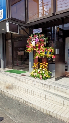 お祝い スタンド花 開店祝い いわき市 小名浜の花屋 花国湘南台店