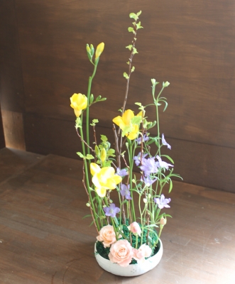 テーブルアレンジ ディスプレイ いわき市 小名浜の花屋 花国湘南台店