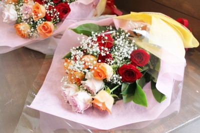 花束 バラ いわき市小名浜の花屋 花国湘南台店