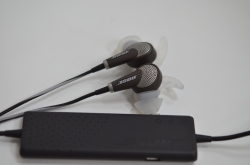 Bose QuietComfort 20 Acoustic Noise Cancelling headphones(QC20)