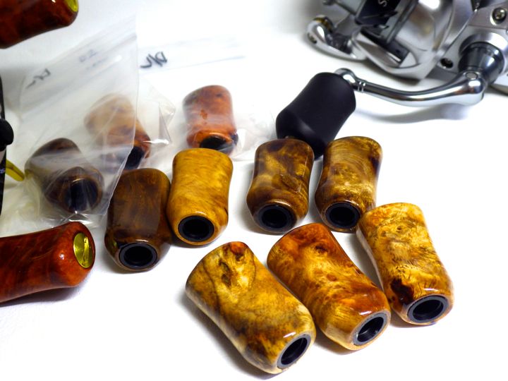 わたらせ樹脂工房製本花梨瘤ダイワ用左 Amazon.co.jp: わたらせ樹脂工房 左ハンドル用 シマノ A ダイワ