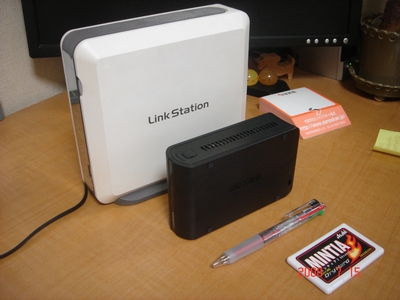 linkstation mini LS-WS500GL/R1 大きさ比較
