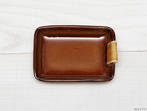 caramel(カラメル)耳付き角豆皿 柴田サヤカ
