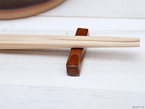 カラメル色 箸置き 柴田サヤカ