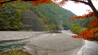 昴の郷(野猿周辺)の川原