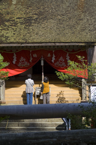 三柱神社