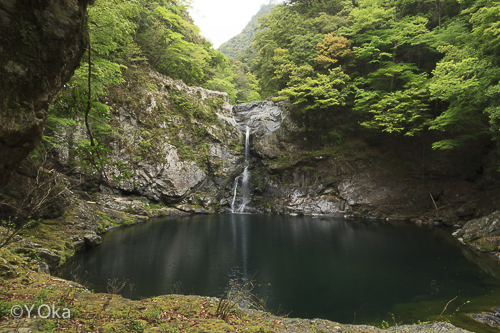 瀬野の滝マイナスイオンの滝