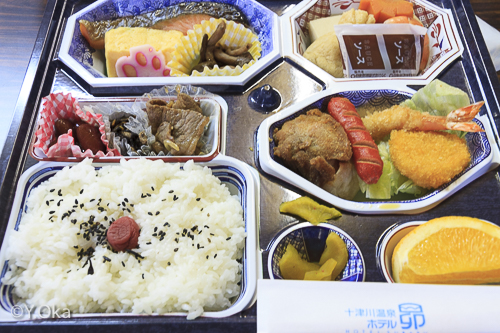 しめ縄かけかえホテル昴弁当