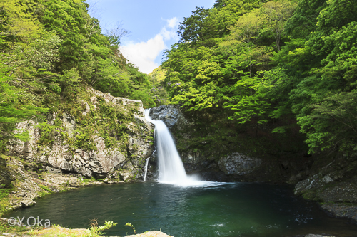 清納の滝