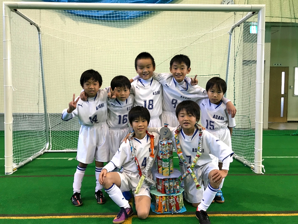 U 9 11 18 第2回yuiキッズフットサルu 9 At 小国町多目的屋内運動場 あいべ 彡朝日サッカー少年団 Asahi Fc ブログ