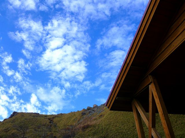 おかめ岩避難小屋