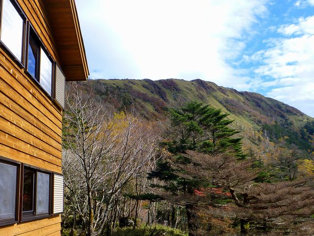 おかめ岩避難小屋