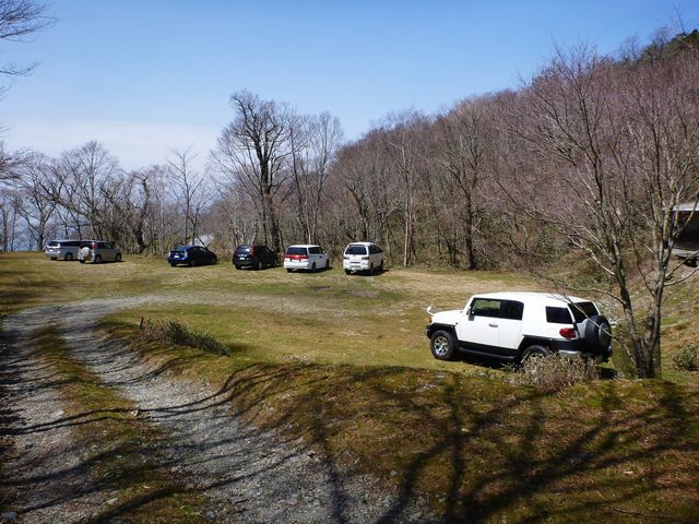 白髪山登山口