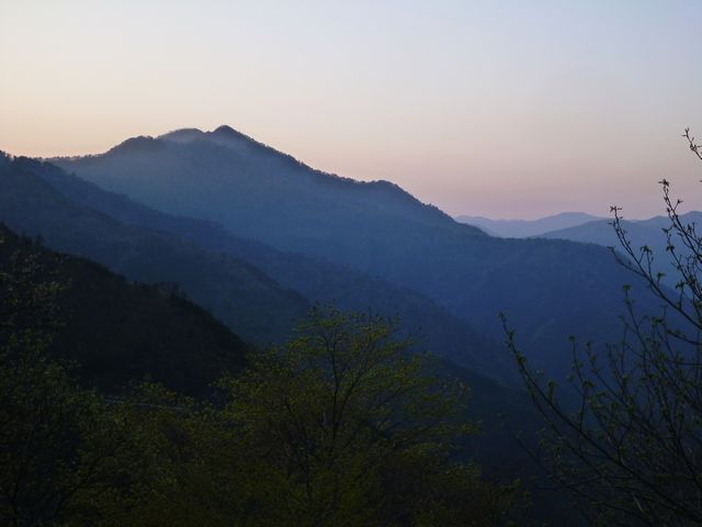 石立山