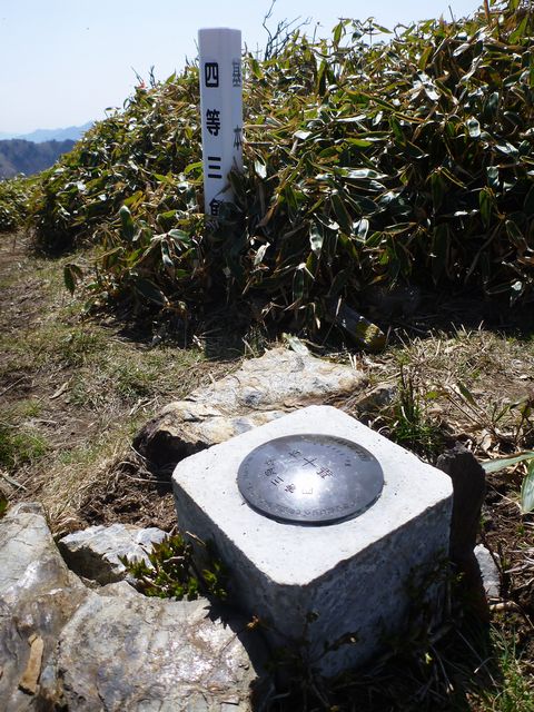次郎笈三角点
