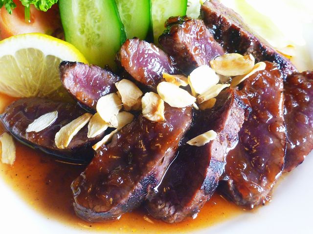 鹿肉ステーキ