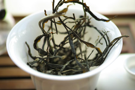 漫撒山秋の散茶2013年プーアル茶