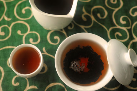 宮廷プーアル熟散茶05年
