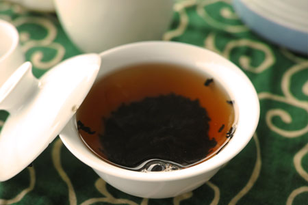 宮廷プーアル熟散茶05年