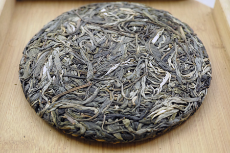 漫撒三家青餅2014年・秋天プーアル茶