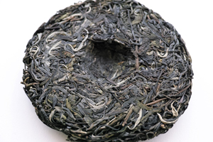 老撾高幹青餅茶2019年裏