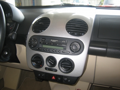 新車外し ニュービートル 純正オーディオ CDデッキ mp3 フォルクスワーゲン ☆Volkswagen フォルクスワーゲン 純正CDデッキ VW-1K0 035 183 C CM-7