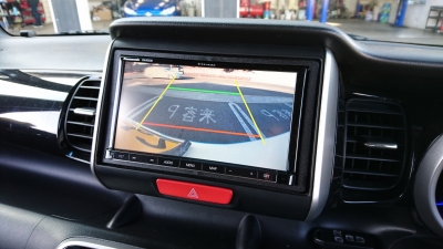 ホンダ N-BOX カーナビ取付け パナソニック CN-RE03D バックカメラ変換