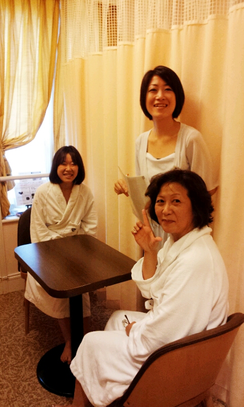 2011-11-27 15.06.13.jpg