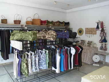 20121010DUNIAクタ店03