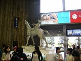 駅前 伊達政宗。渋谷ハチ公状態