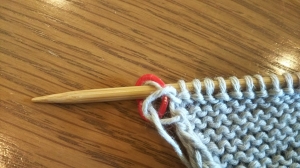 How to Knit: Placing a Stitch Marker 