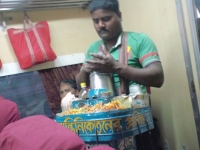 インド ムリ ムシャリラムシャリロの弁当屋